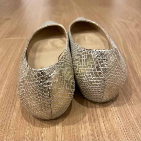 Ivanka Trump ItChic4 Metallic Snakeskin Pointed Flats - Picture 7 of 10